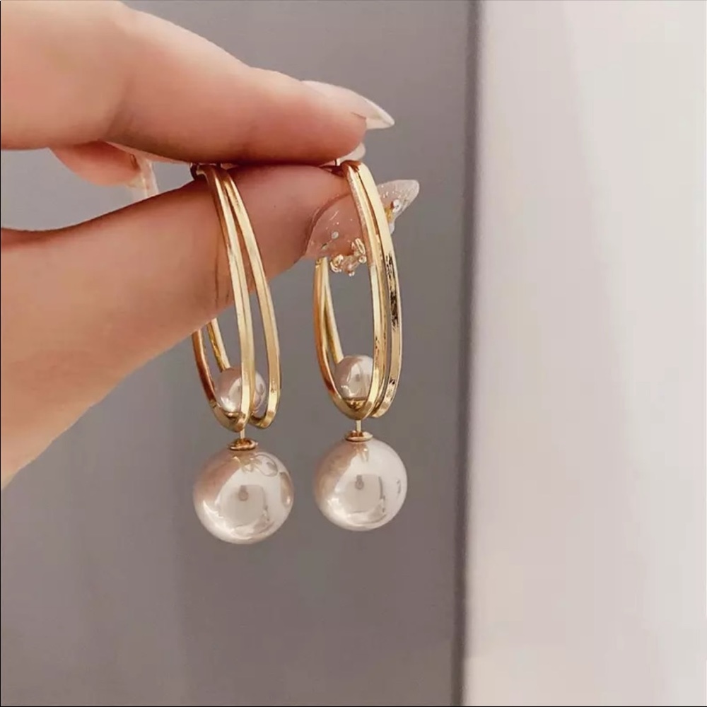🎉New Jewelry Sale 4 For $20 Pearl Hoop Ellipse Knotted Dangle Drop Earrings - Picture 3 of 6